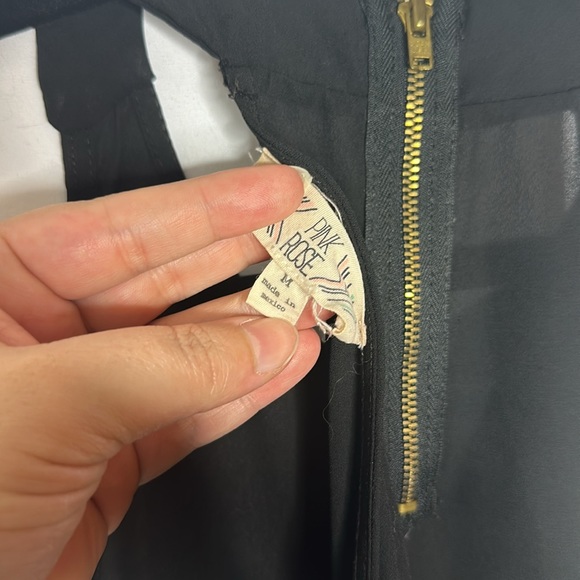 High Neck Sheer Tank - Picture 5 of 6